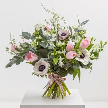 Where To Find The Perfect Flowers For Mother’s Day 