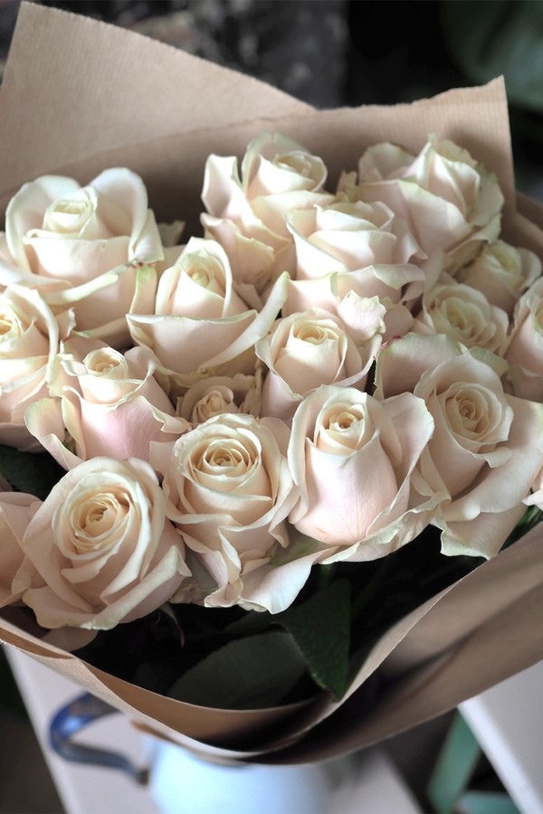 Armful Of Roses Bouquet from Pameplemousse