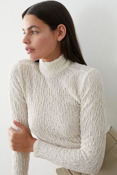 Crinkle Mock Neck Top