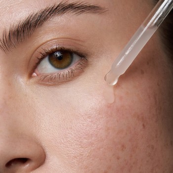 10 Hyaluronic Acid Serums For Healthy-Looking Skin 