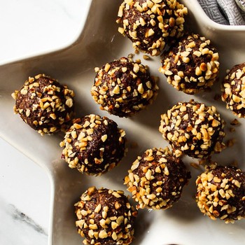 Vegan Ferrero Energy Balls 