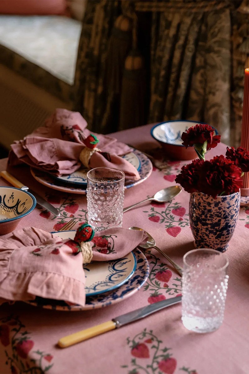 Fraises Des Bois Linen Tablecloth from Sharland England