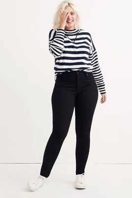 9" High-Rise Skinny Jeans in ISKO Stay Black