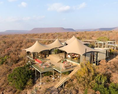 Noka Camp, Lepogo Lodges