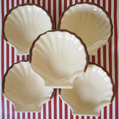 Ceramic Scallop Plates from Rococo