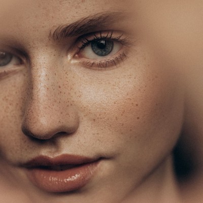 How To Use This Cult Liquid Exfoliator
