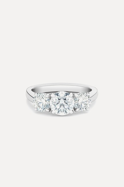 DB Classic Trio Round Brilliant Diamond Ring