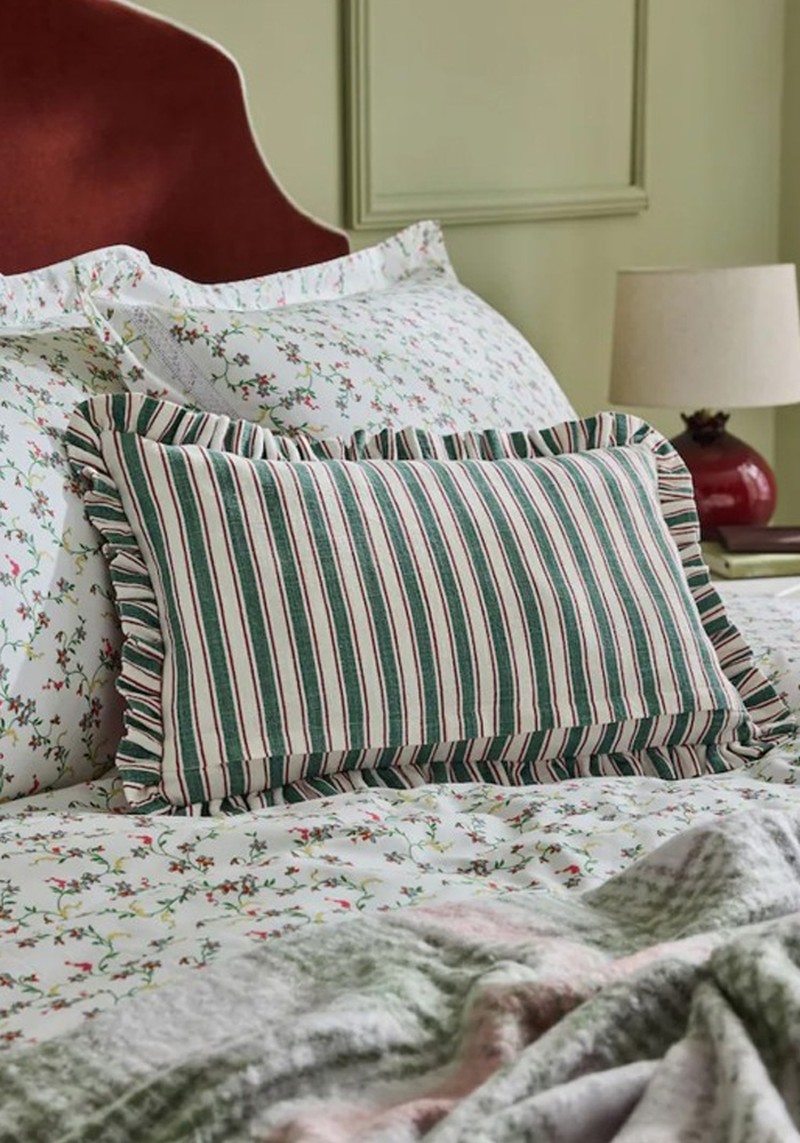 Maypole Stripe Ruffle Edge Cushion* 