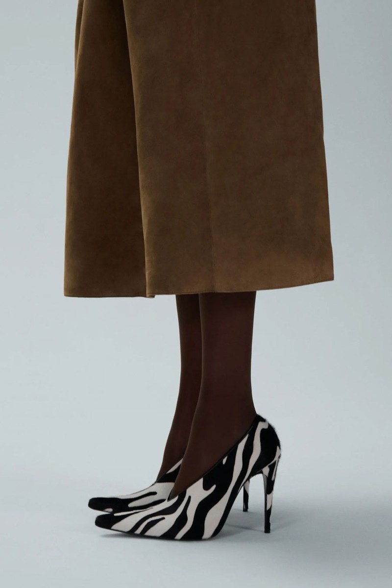 Pointed Pumps