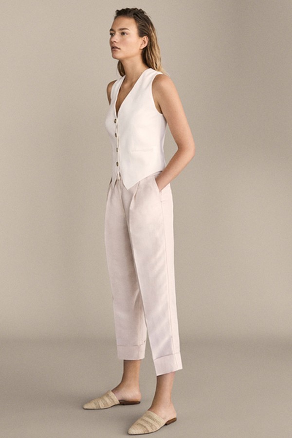 Slim Fit Darted Linen Trousers from Massimo Dutti