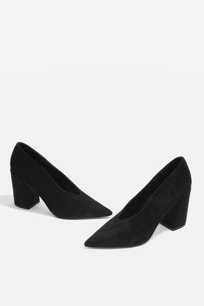 Grove V Cut Court Shoes