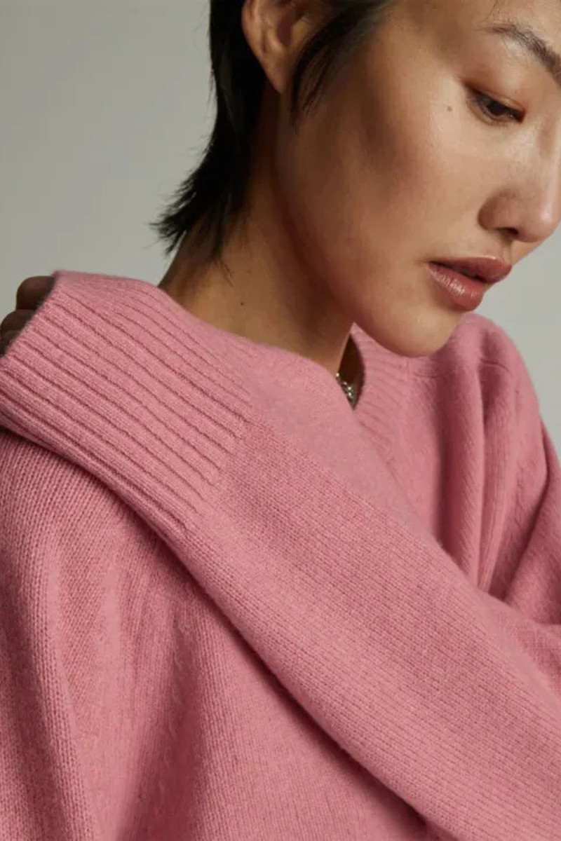 The Cashmere Boxy Crew from Everlane