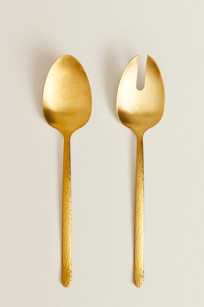 Hammered Handle Serving Set from Zara