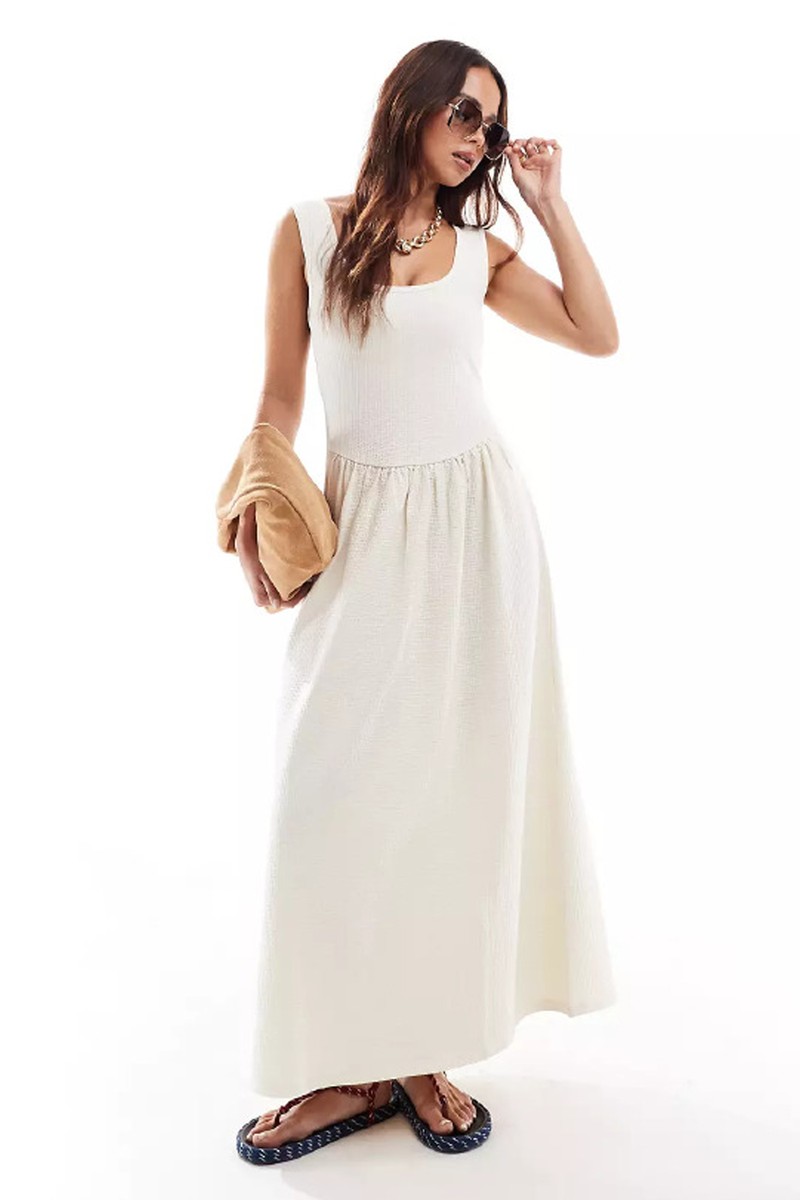 Textured Curved Waist Seam Scoop Neck Midi Dress