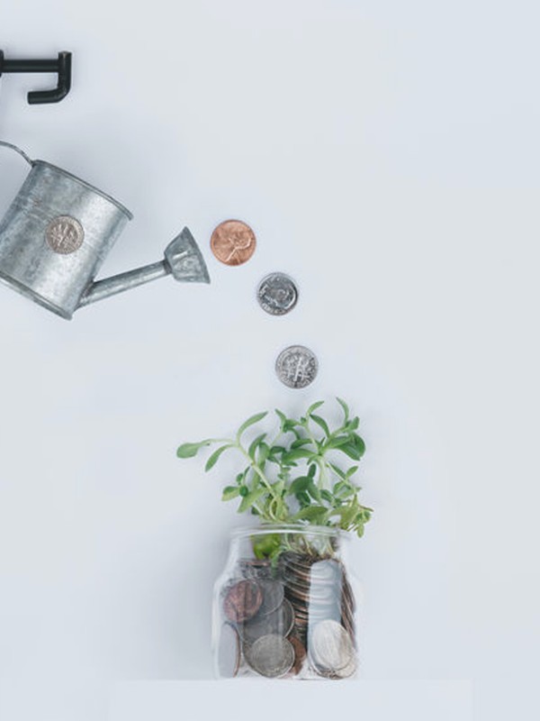 Investing 101: Here’s How We Should Be Investing Our Money