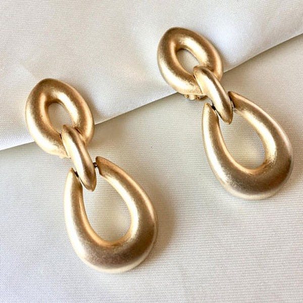 Vintage 80s Modernist Brushed Gold Door Knocker Clip from Vintage Viomar