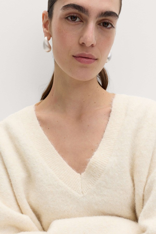 V-Neck Relaxed Jumper With Wool