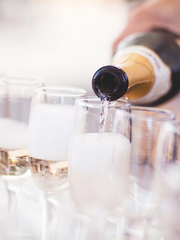 9 Top Bottles Of Fizz For Christmas Day