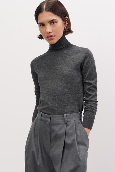 Fine Knit Turtleneck Flannel