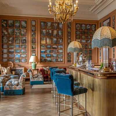 6 Amazing UK Hotels For History Buffs