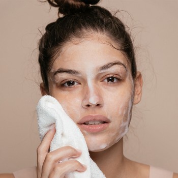 The Reusable Make-Up Removers Worth Investing In