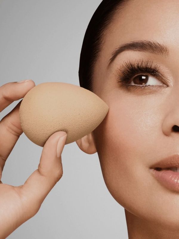 Beautyblender Refresher: 5 Application Tips & 5 Things You Didn't Know You Could Do With One