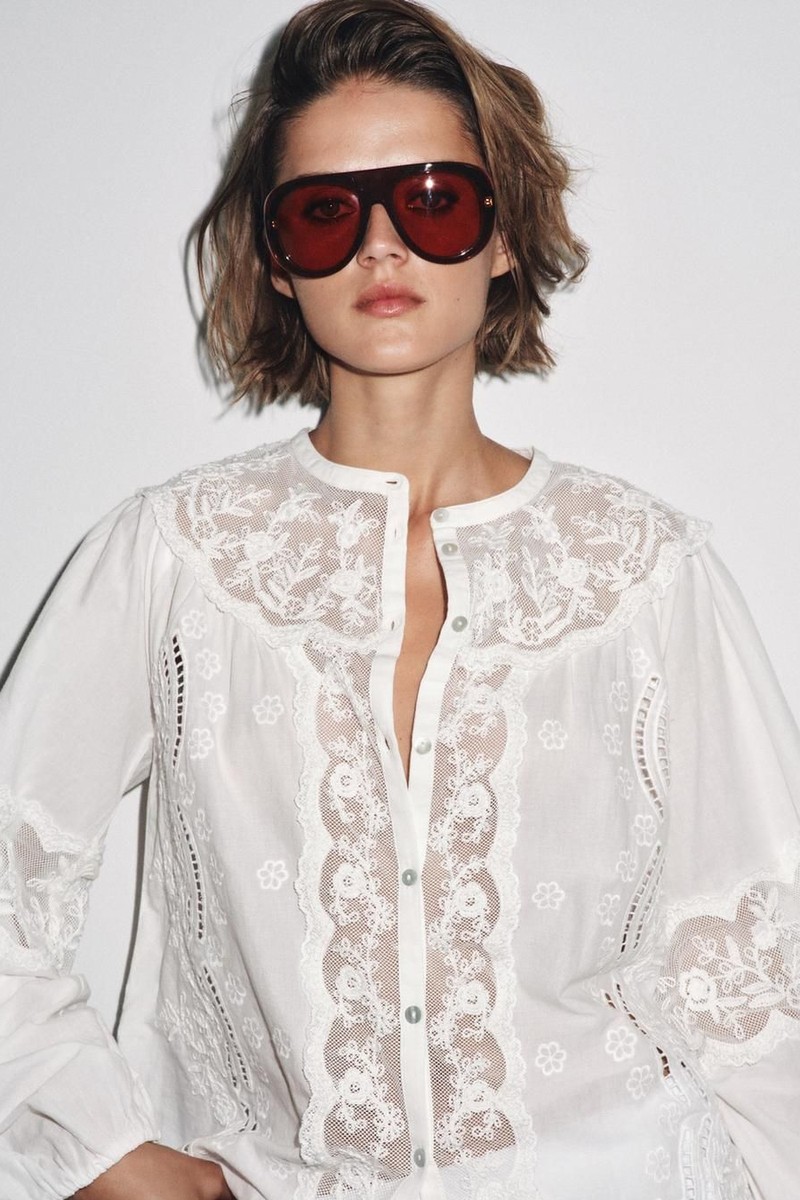 Collection Embroidered Shirt