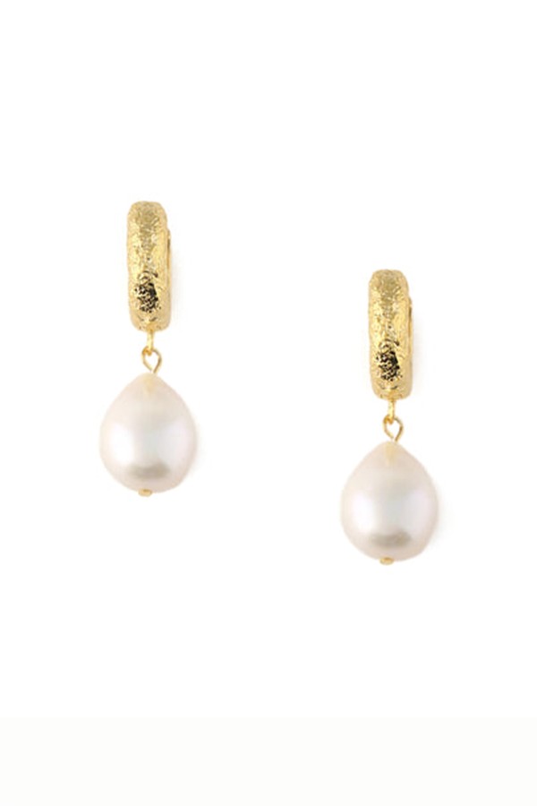 Pearl Drop Molten Huggie Hoop Earrings from Orelia