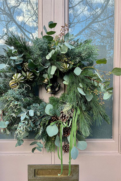 Bow Bell Wreath from Sweet Pea Flowers