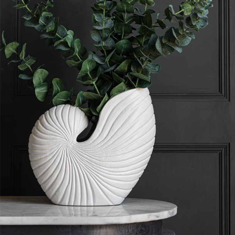 Shell Ornament / Storage Pot from Rockett St George