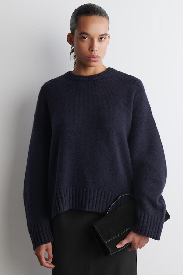 Chunky Cashmere Crew-Neck Jumper from COS