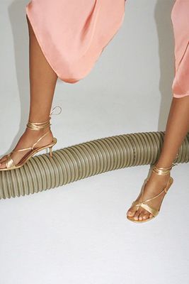 Flat Leather Sandals With Tubular Straps
