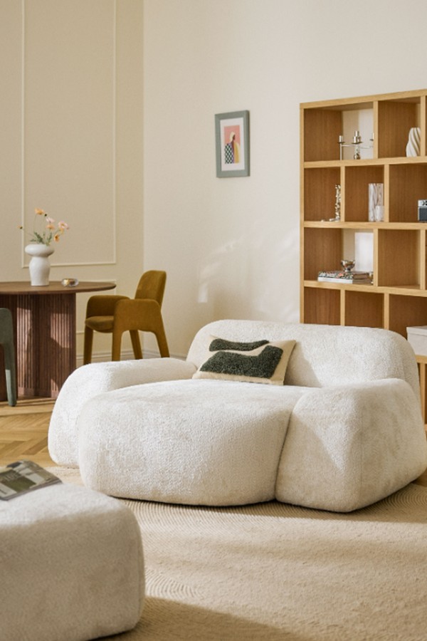 Bouclé Lounge Chair Wolke