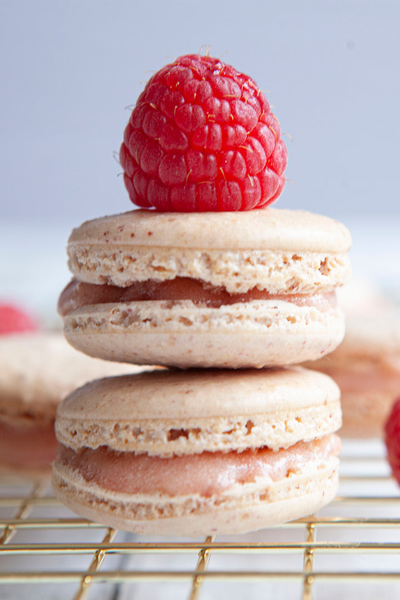 Raspberry & Macarons Dessert Kit from Mon Dessert