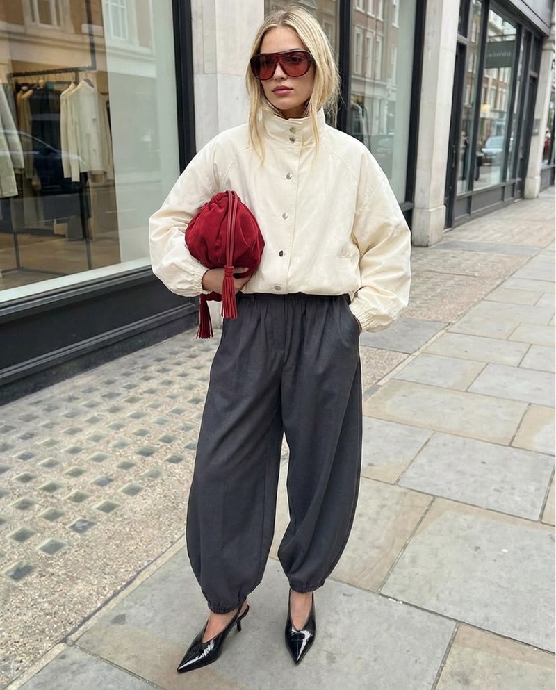 Today’s city ‘fit... 

Jacket | @nakdfashion 
Pants | @nakdfashion 
Sunglasses | @jimmyfairly 
Bag | @nakdfashion ed
Shoes | @massimodutti 

These images were created using AI tools.