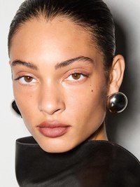 Our Favourite Bronzers For Year-Round Radiance & Glow