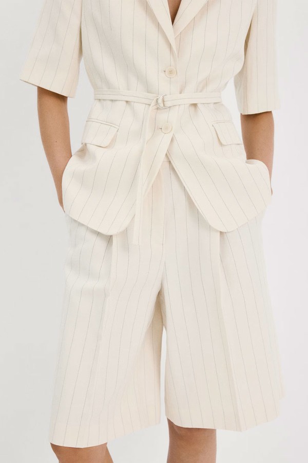 Straight Linen Bermuda Shorts