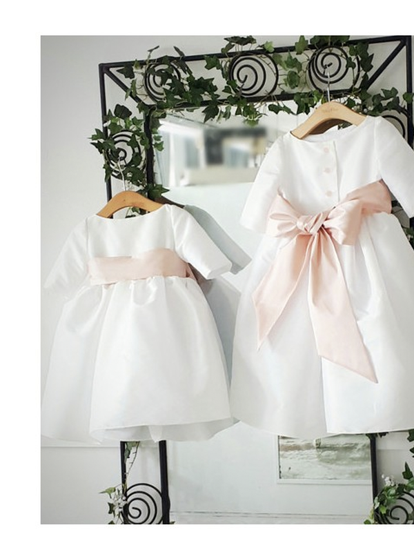  The Best Outfits For Flower Girls & Page Boys