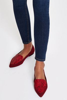 Red Pointed Toe Croc Flat Shoes