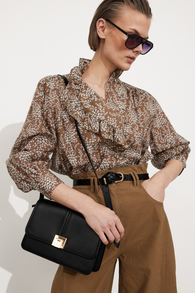 Classic Leather Shoulder Bag from & Other Stories