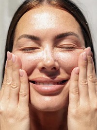 How To Switch Up Your Skincare Routine For Summer