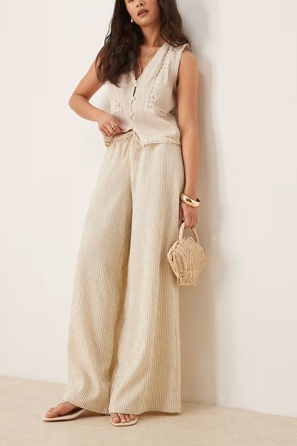 Linen Look Wide Leg Trousers from Stradivarius