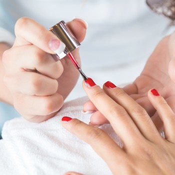 9 Of The Most Popular Nail Salon Shades