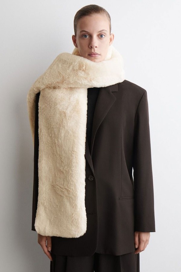 Fur-Effect Scarf from COS
