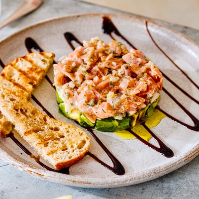 Salmon & Avocado Tartare With Dill & Balsamic Glaze