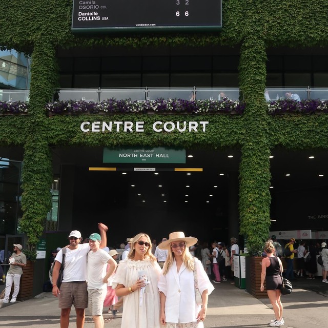 New balls please… 
@wimbledon @evianwater @abercrombie
