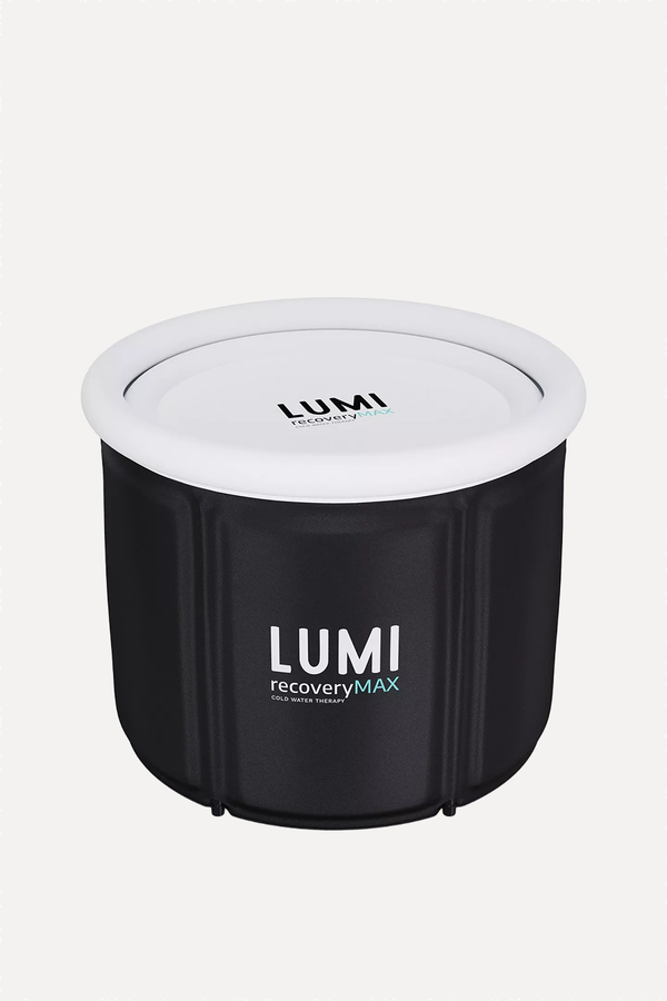 Recovery Pod Max Portable Insulated Ice Bath from LUMI Therapy