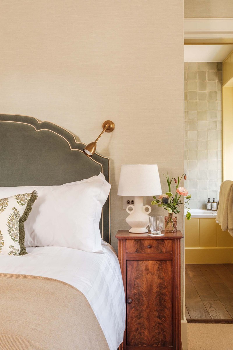 The Lyon Headboard from Anbôise