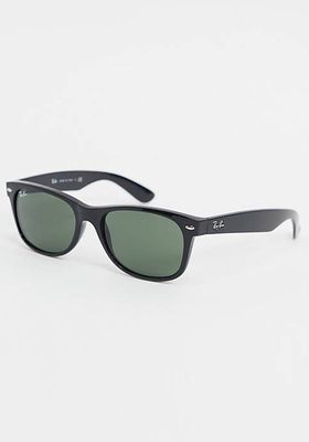 Wayfarer Medium Frame Sunglasses from Ray-Ban