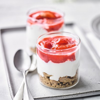 Strawberry & Rhubarb Cheesecake Desserts